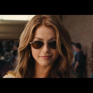 Meet your Posher, Riley